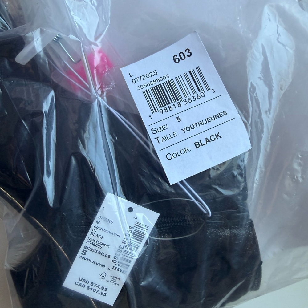 NWT Children’s Place girls black ankle booties with bow - Picture 6 of 6